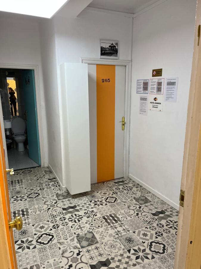 מלון מדריד Casa De Huespedes Almansa מראה חיצוני תמונה